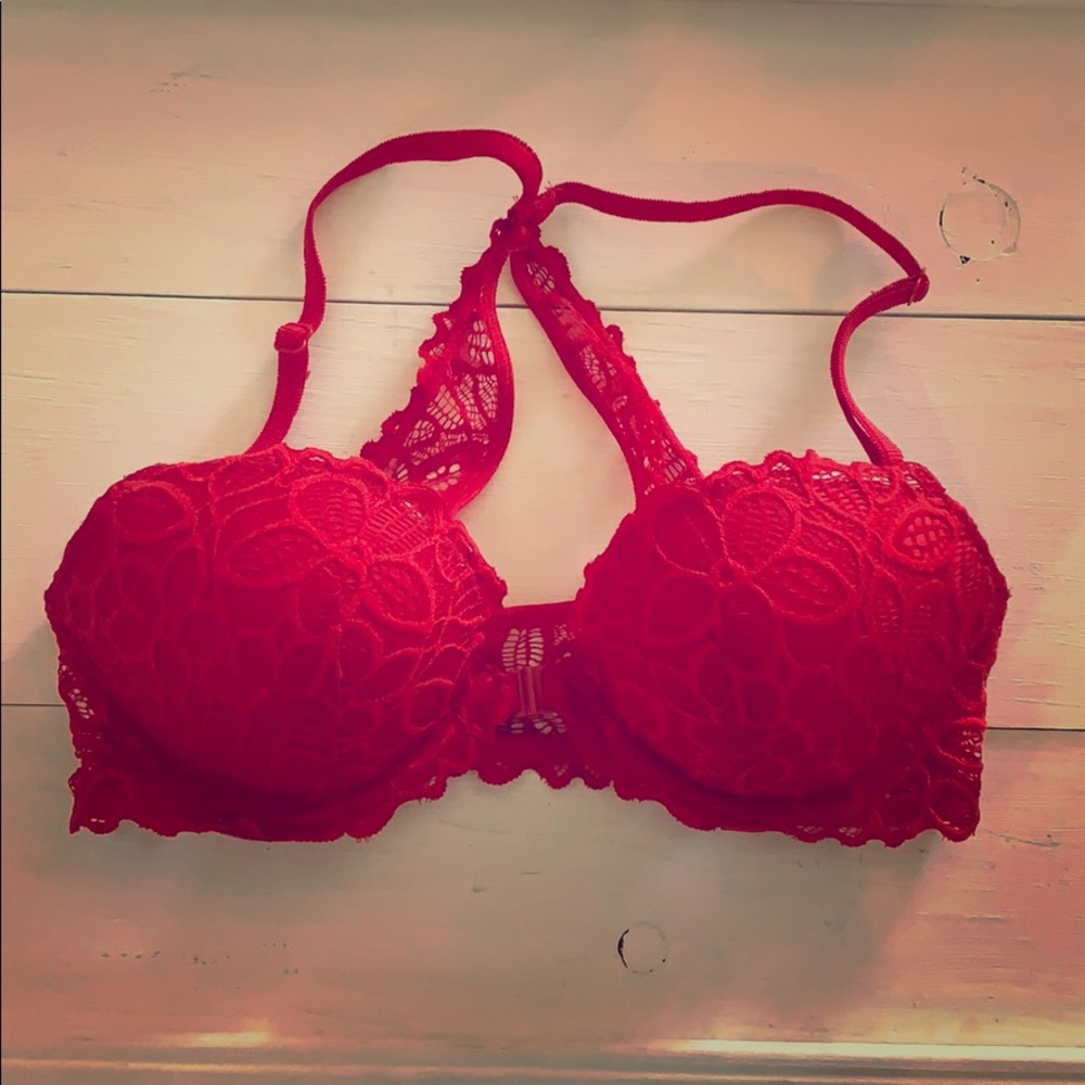 Victoria’s Secret “The Date Bra Racerback” 34C